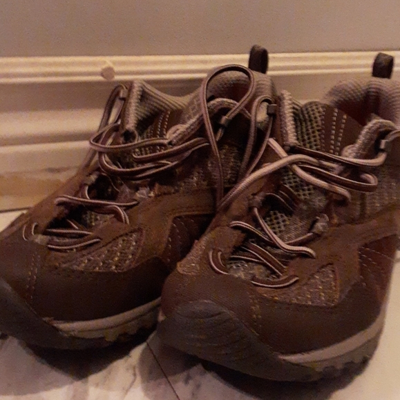 Sneakers - Picture 2 of 2